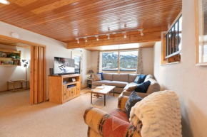 Sunrise Ridge Townhome Hot Tub & and Stunning Views